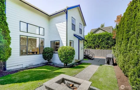 1622 Monroe Avenue NE Renton WA 98056