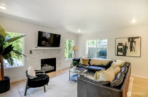 1622 Monroe Avenue NE Renton WA 98056