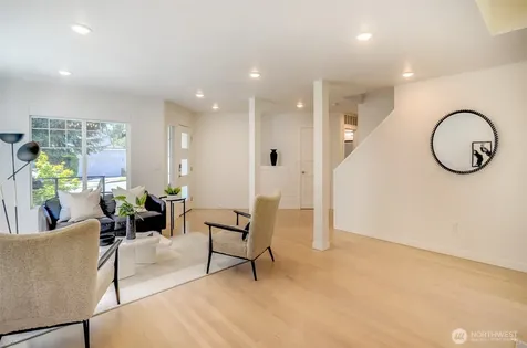 1622 Monroe Avenue NE Renton WA 98056