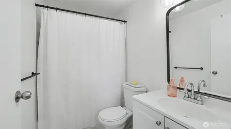 24931 109th Place SE Kent WA 98030