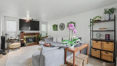 24931 109th Place SE Kent WA 98030