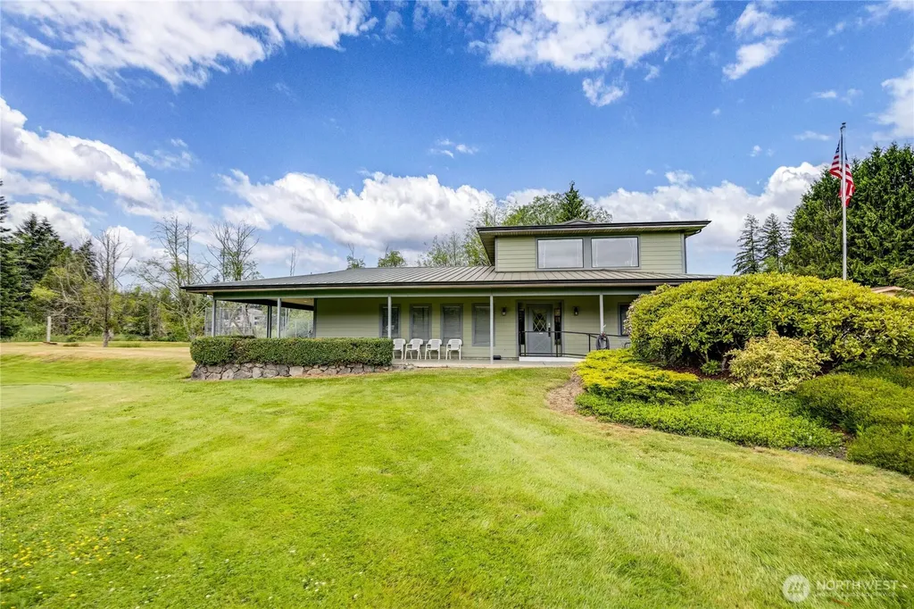 574 NW Silver Glen Lane Bremerton WA 98311