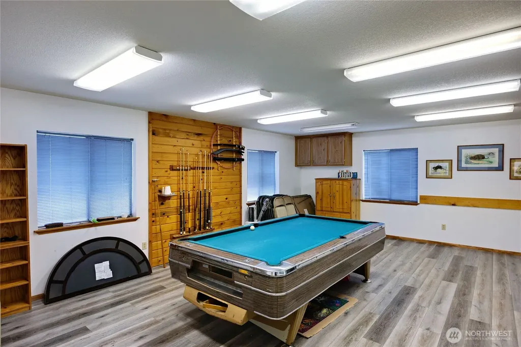 574 NW Silver Glen Lane Bremerton WA 98311
