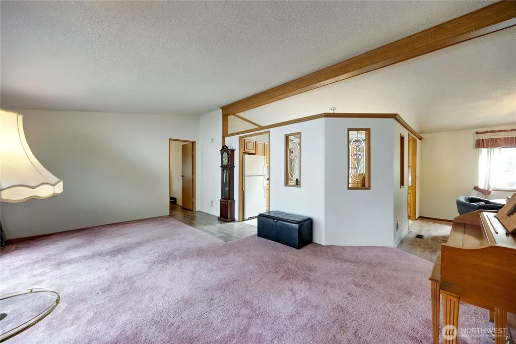 574 NW Silver Glen Lane Bremerton WA 98311