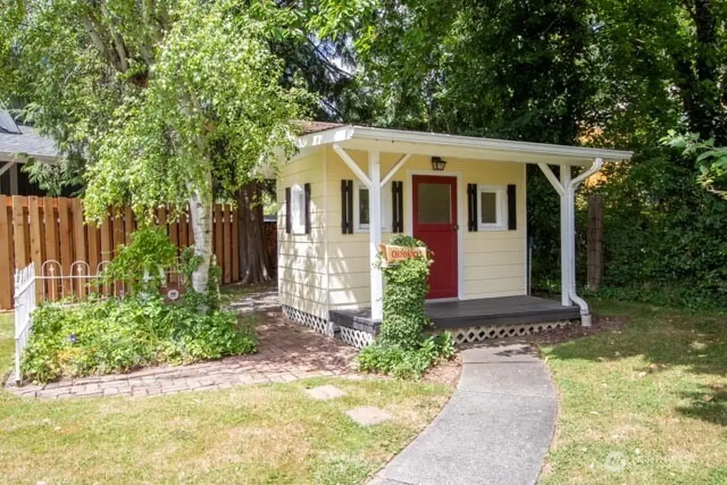 1015 W Fifth Street Centralia WA 98531