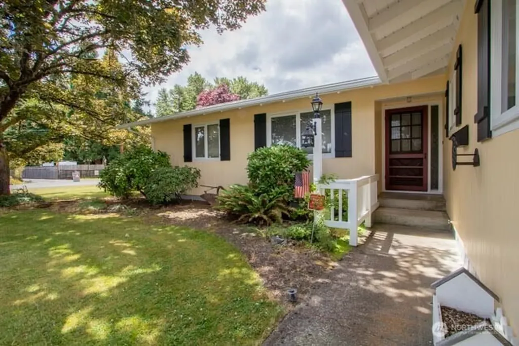 1015 W Fifth Street Centralia WA 98531