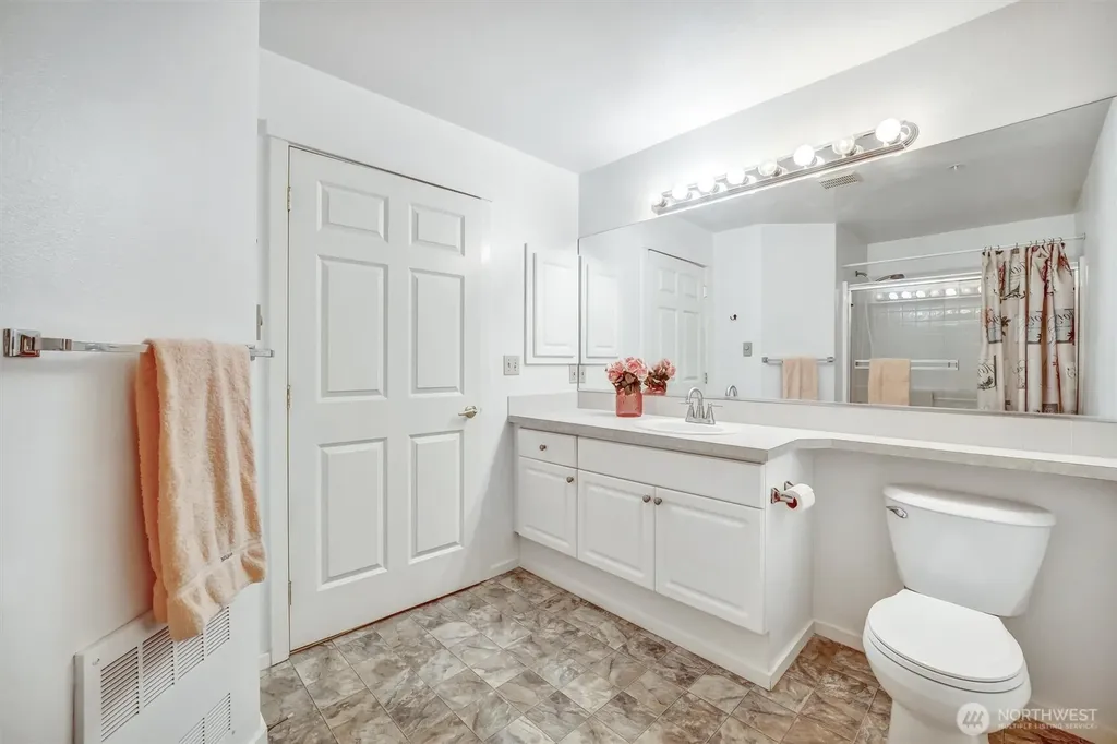 4319 NE 5th Court Renton WA 98059
