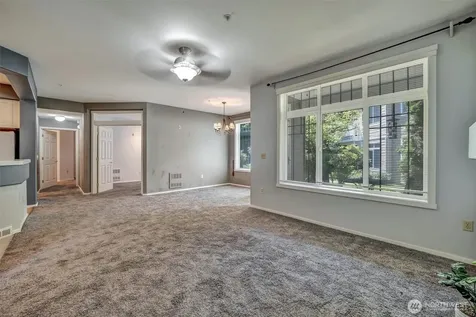 4319 NE 5th Court Renton WA 98059
