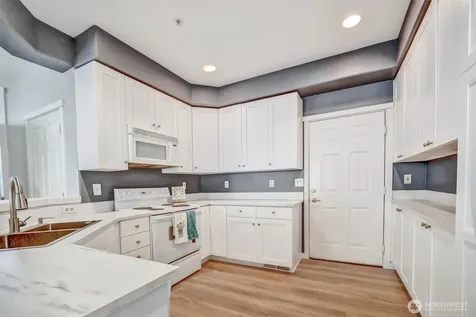 4319 NE 5th Court Renton WA 98059