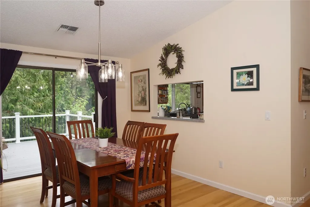 7733 Redstart Drive SE Olympia WA 98513