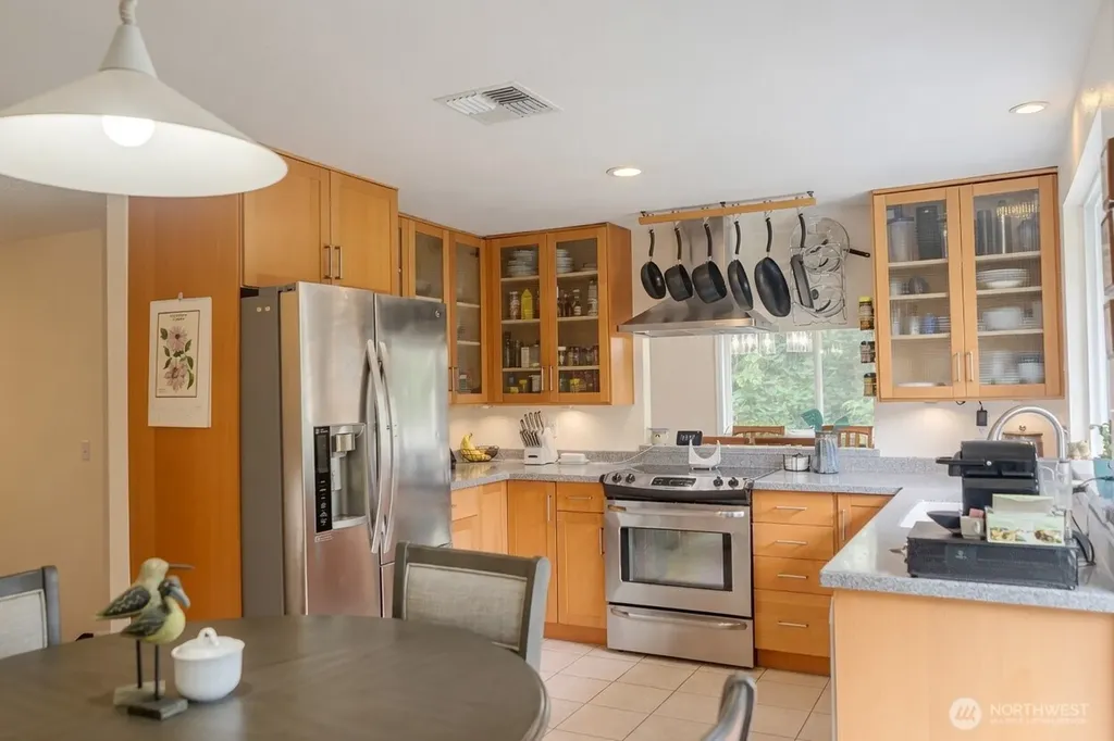 7733 Redstart Drive SE Olympia WA 98513