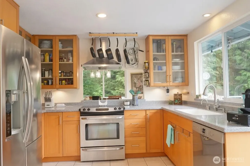7733 Redstart Drive SE Olympia WA 98513