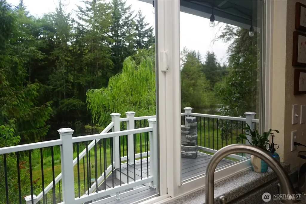 7733 Redstart Drive SE Olympia WA 98513