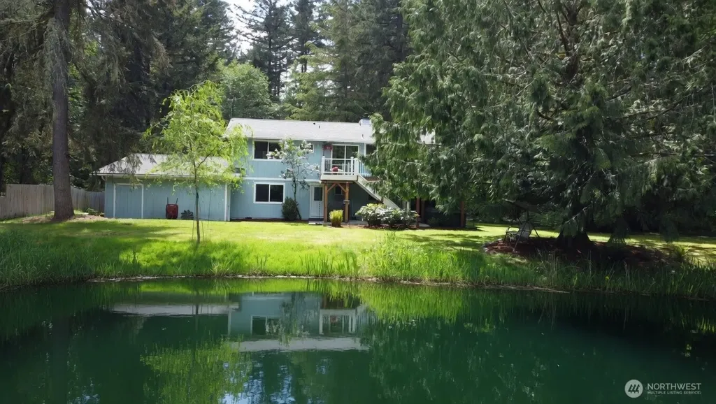 7733 Redstart Drive SE Olympia WA 98513