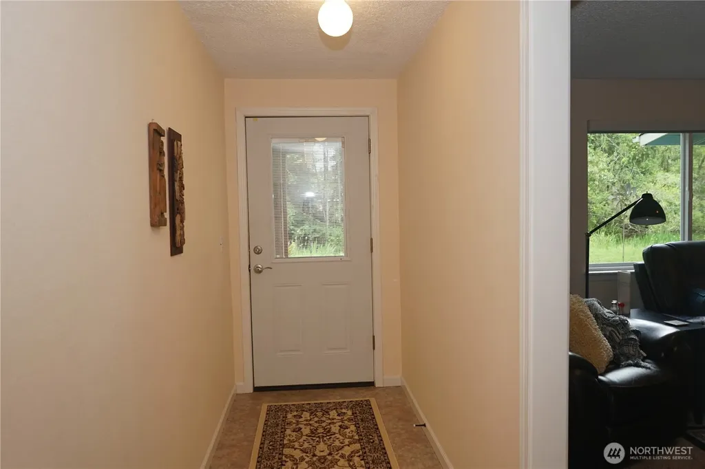 7733 Redstart Drive SE Olympia WA 98513