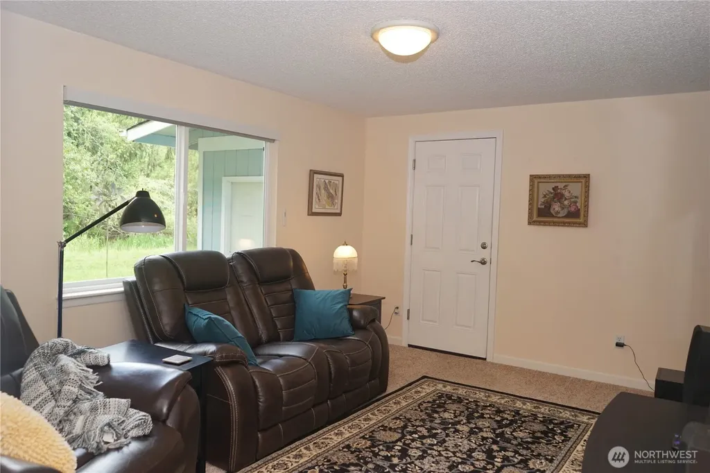 7733 Redstart Drive SE Olympia WA 98513