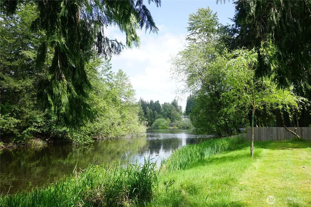 7733 Redstart Drive SE Olympia WA 98513
