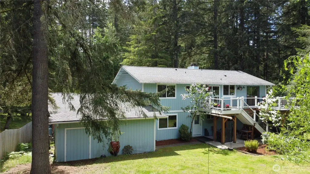 7733 Redstart Drive SE Olympia WA 98513