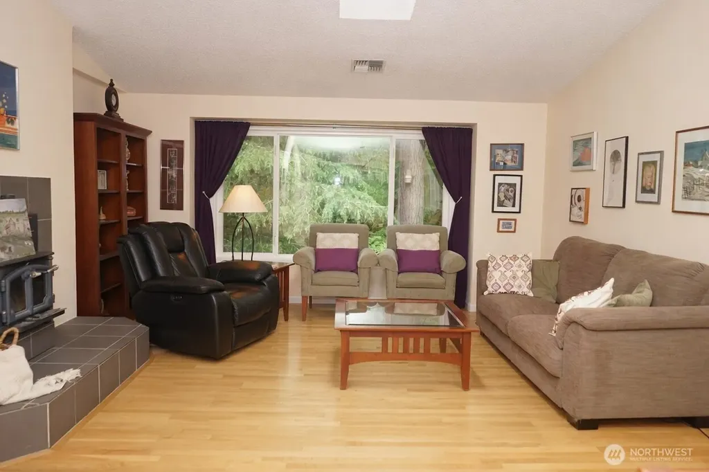 7733 Redstart Drive SE Olympia WA 98513