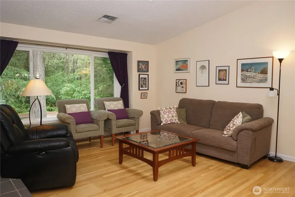 7733 Redstart Drive SE Olympia WA 98513