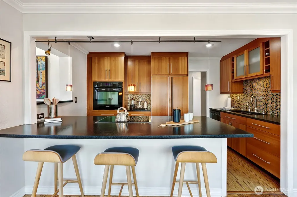 1400 Hubbell Place Seattle WA 98101