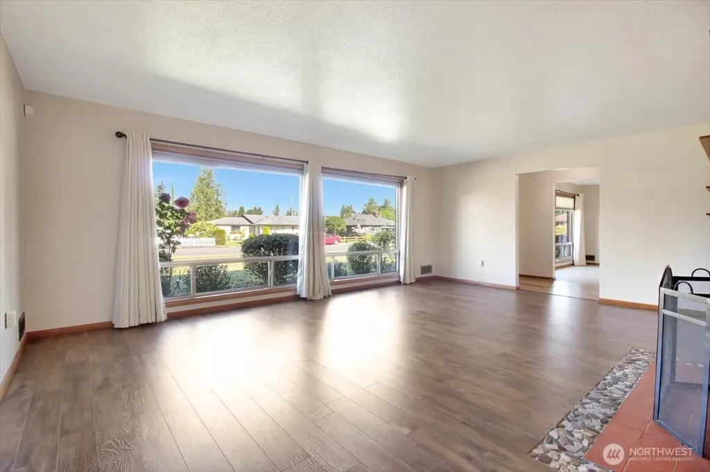 415 S Macleod Avenue Arlington WA 98223