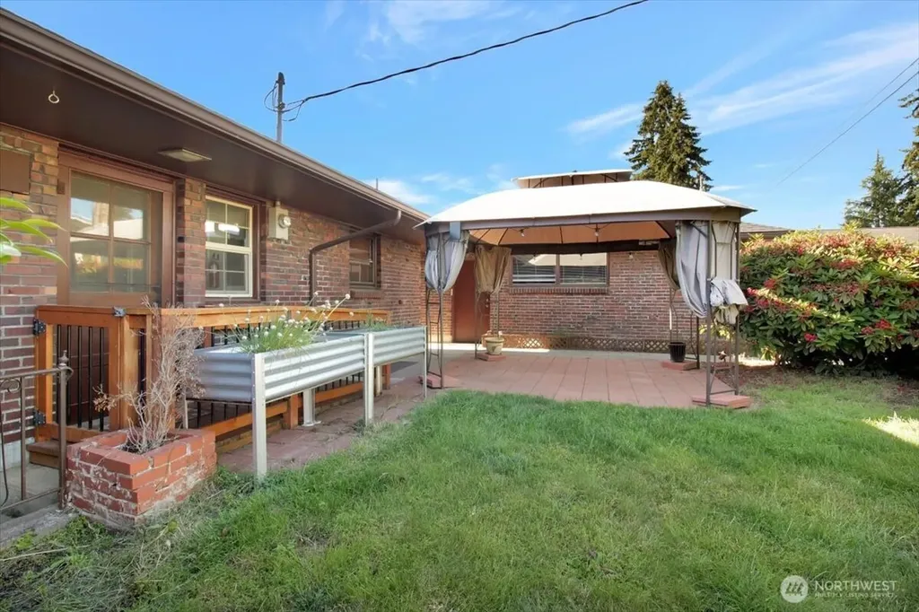 415 S Macleod Avenue Arlington WA 98223