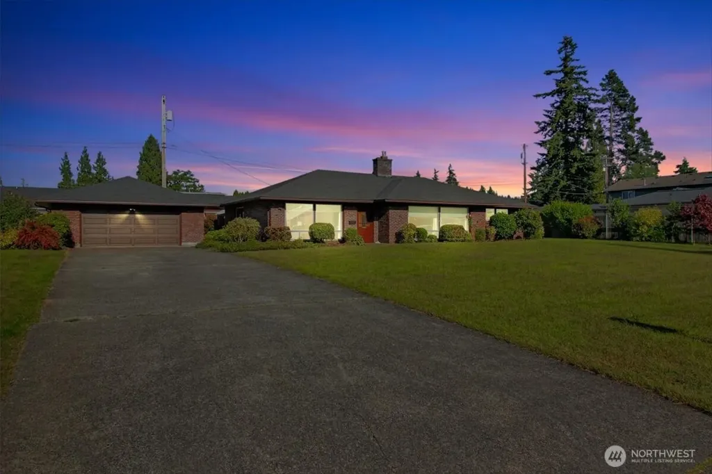 415 S Macleod Avenue Arlington WA 98223