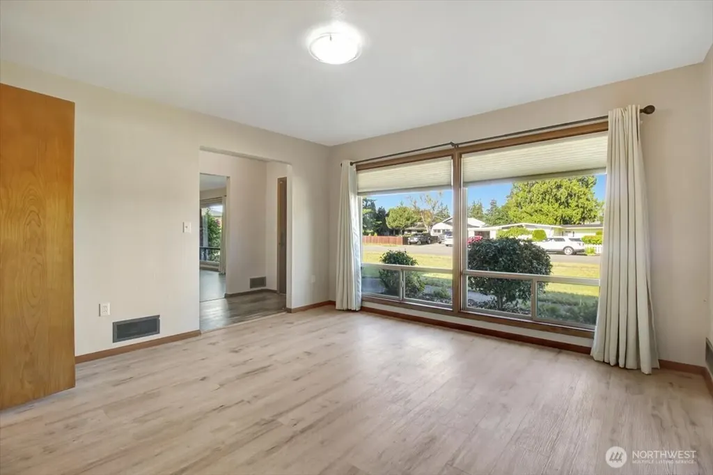 415 S Macleod Avenue Arlington WA 98223