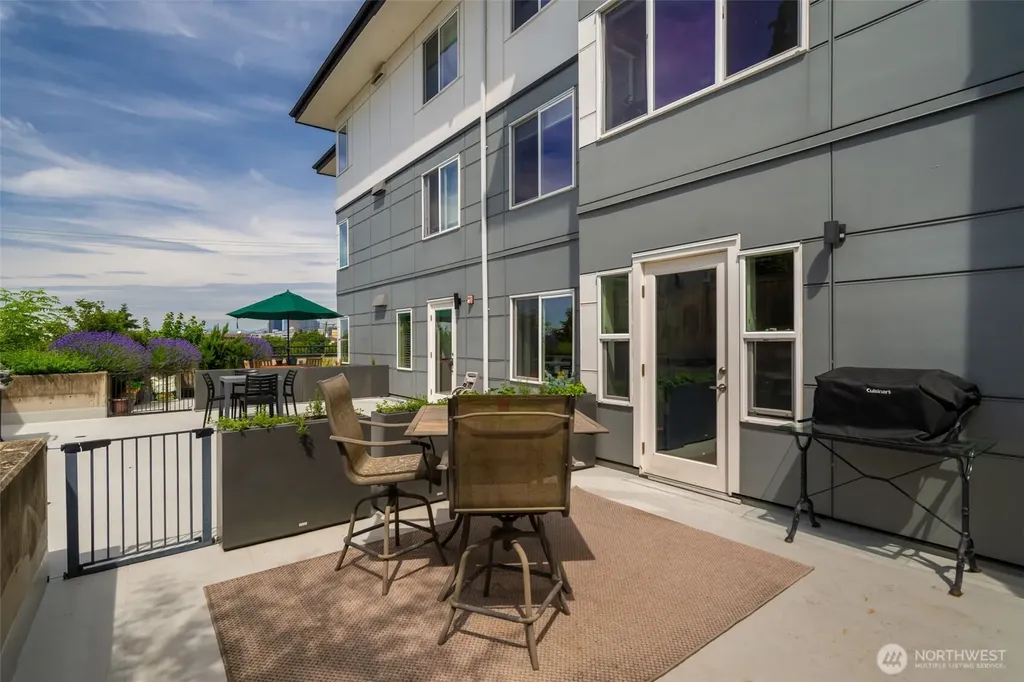 2901 S Jackson Street Seattle WA 98116