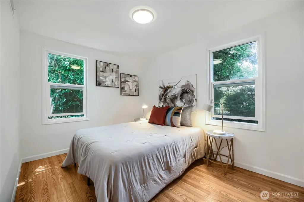 6815 S 120th Place Seattle WA 98178