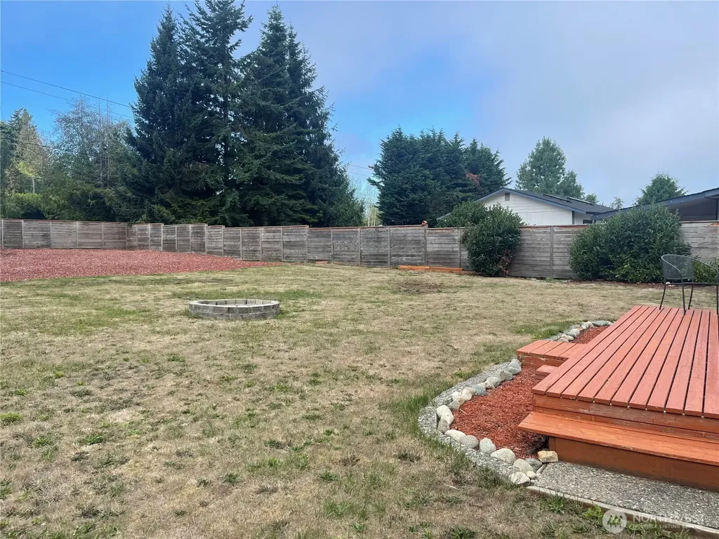 1988 Cascade View Drive Camano Island WA 98282