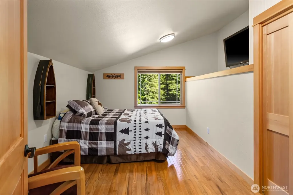 5451 Kachess Lake Road Easton WA 98925