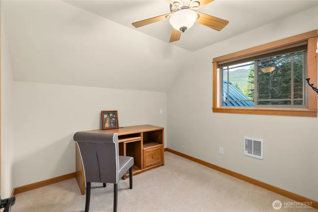 5451 Kachess Lake Road Easton WA 98925