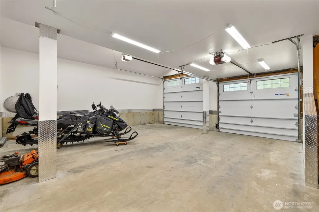 5451 Kachess Lake Road Easton WA 98925