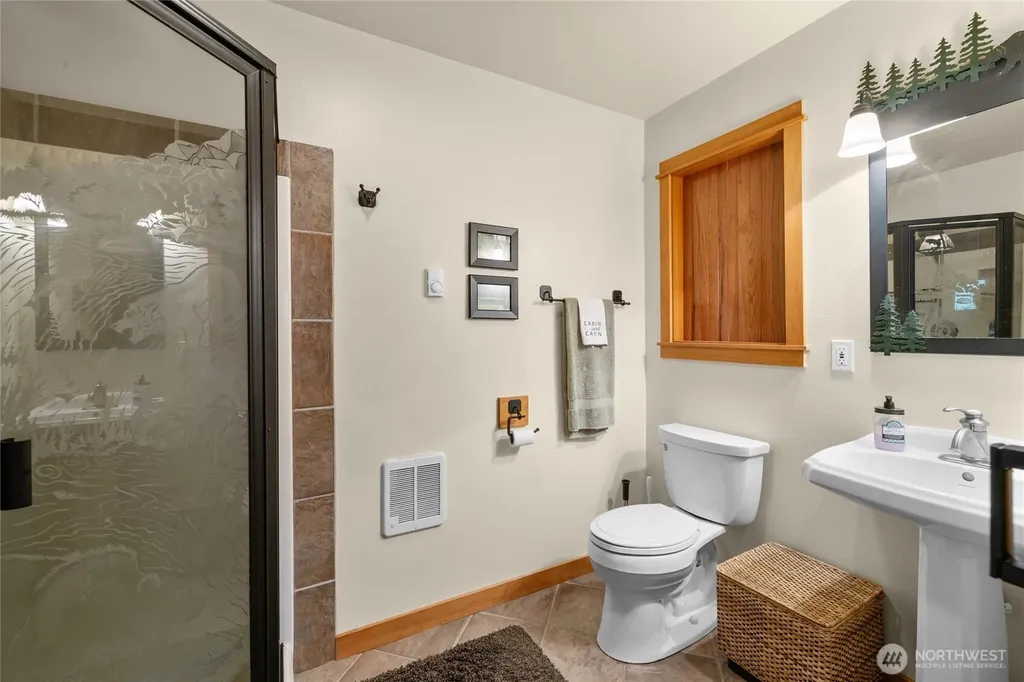 5451 Kachess Lake Road Easton WA 98925