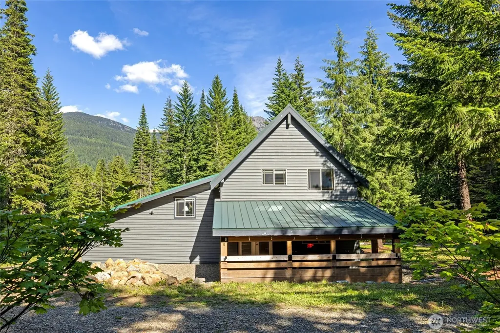 5451 Kachess Lake Road Easton WA 98925