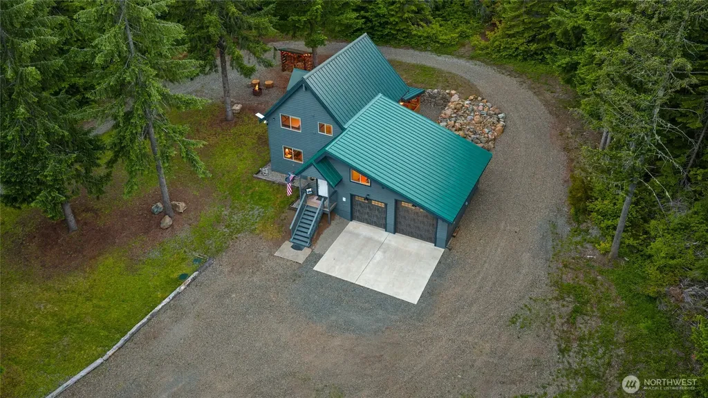 5451 Kachess Lake Road Easton WA 98925