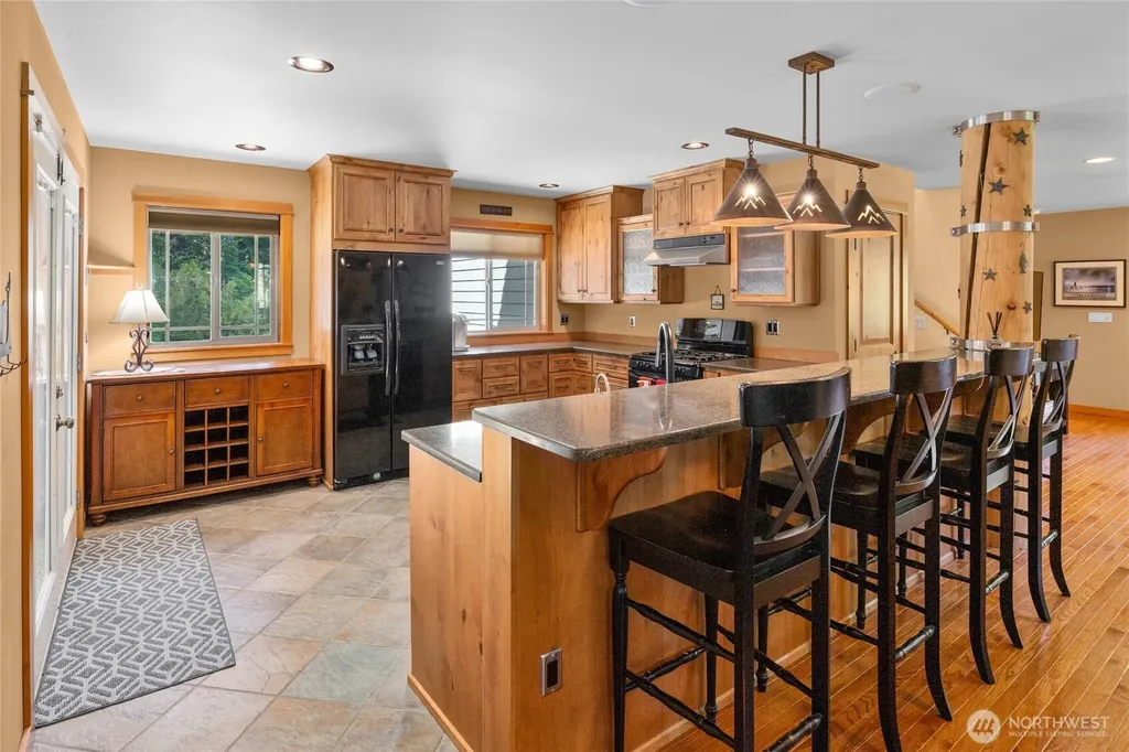 5451 Kachess Lake Road Easton WA 98925