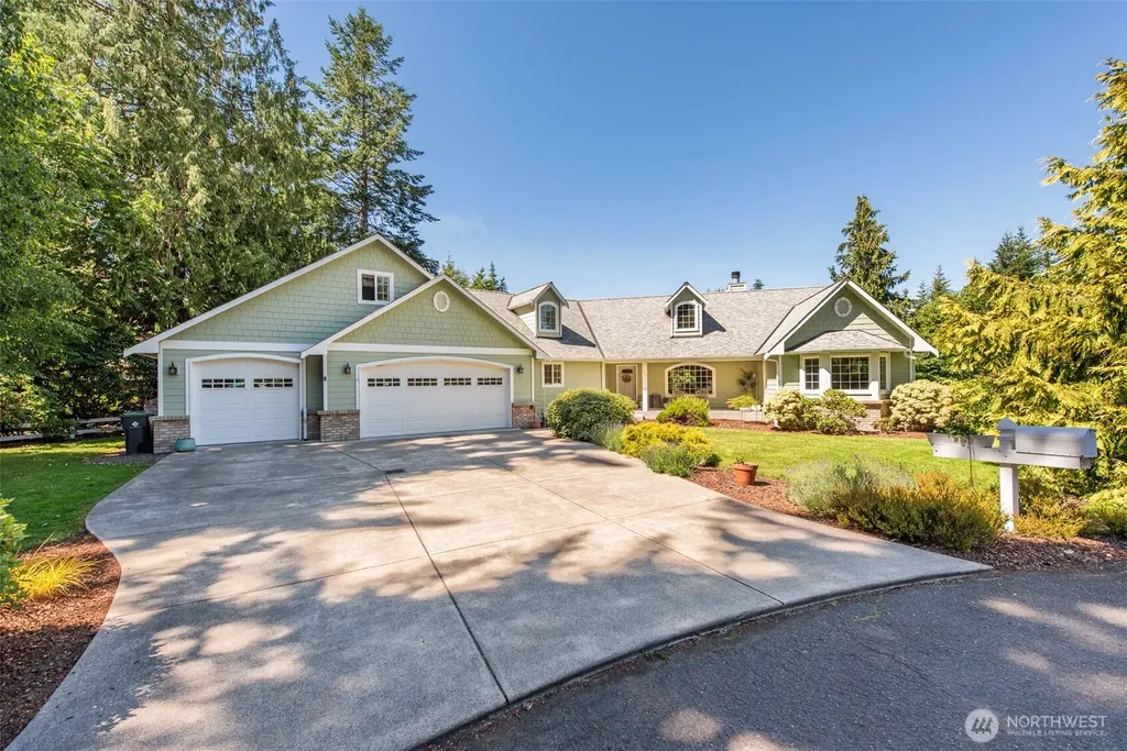 142 Charles Way Sequim WA 98382