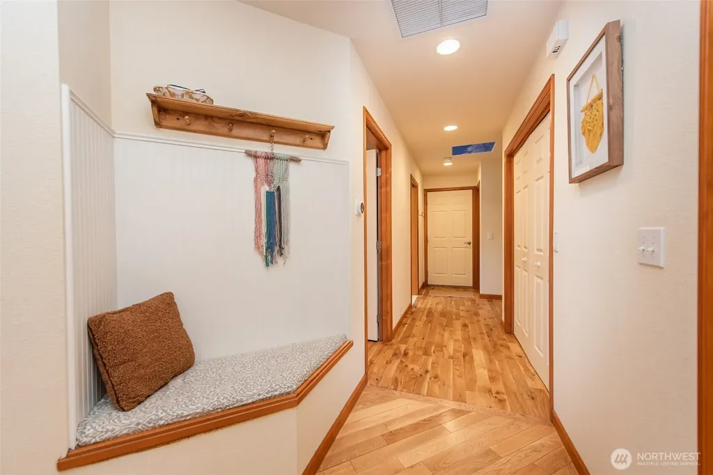 142 Charles Way Sequim WA 98382