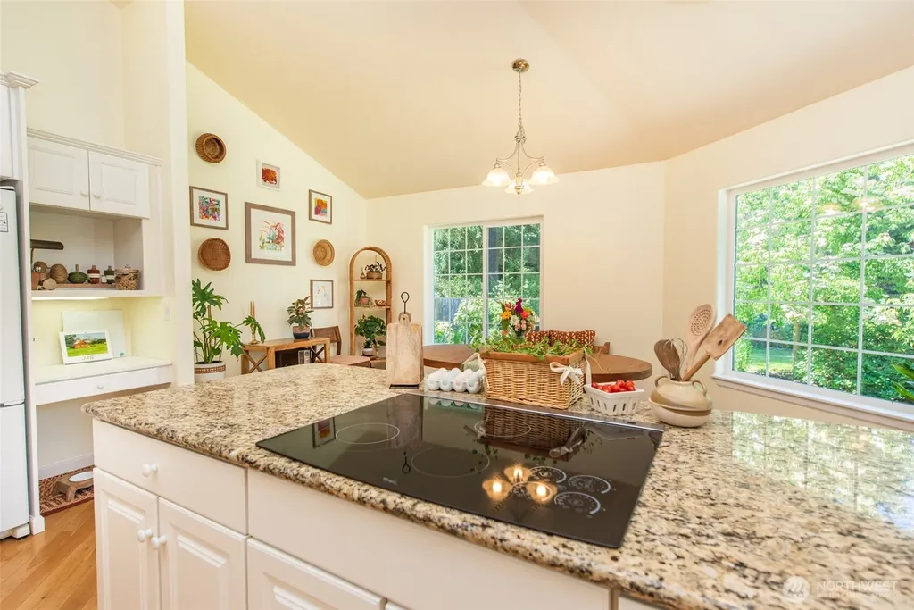 142 Charles Way Sequim WA 98382