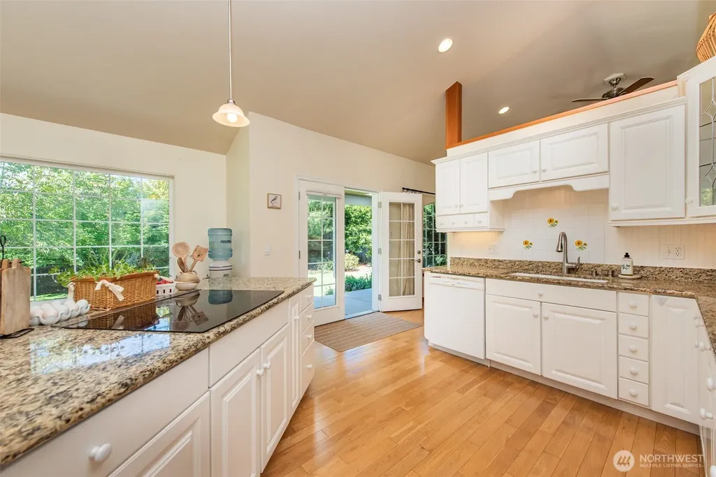 142 Charles Way Sequim WA 98382