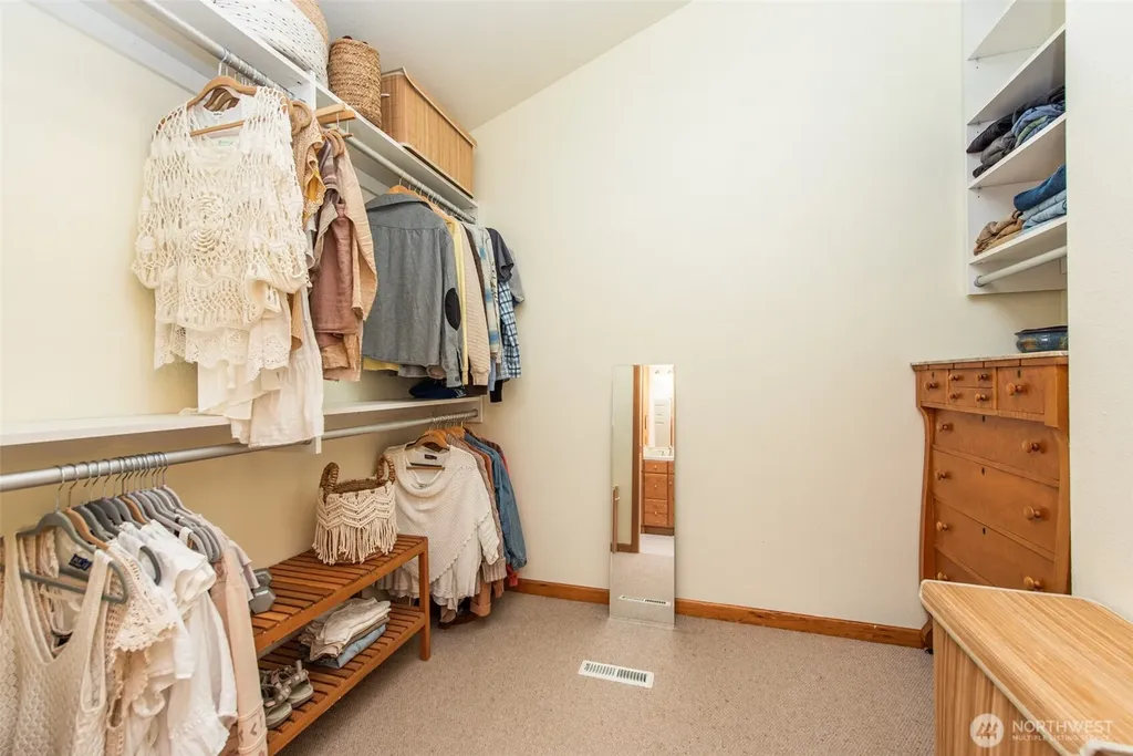 142 Charles Way Sequim WA 98382