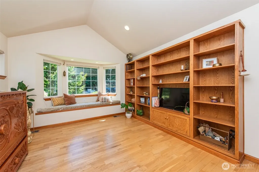 142 Charles Way Sequim WA 98382