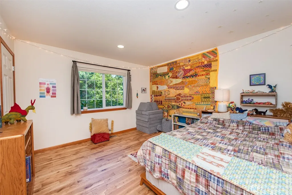 142 Charles Way Sequim WA 98382