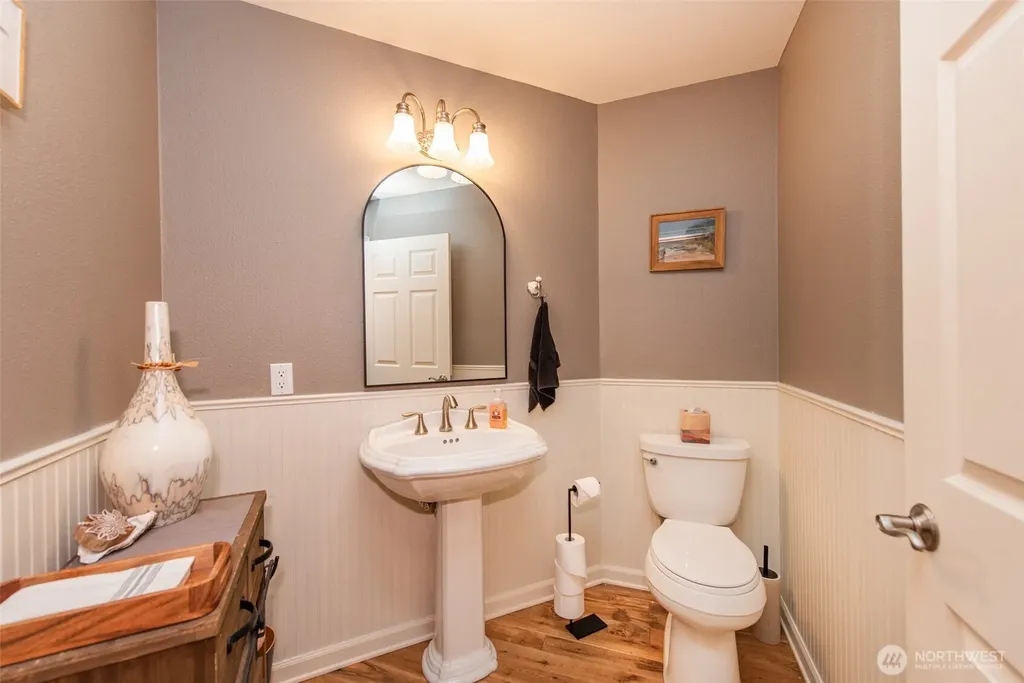 142 Charles Way Sequim WA 98382