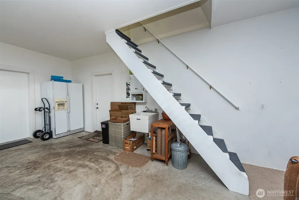 142 Charles Way Sequim WA 98382