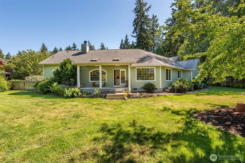 142 Charles Way Sequim WA 98382