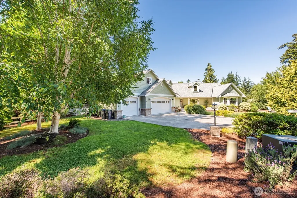 142 Charles Way Sequim WA 98382